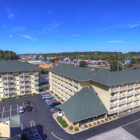 Comfort Inn & Suites At Dollywood Lane Pigeon Forge Exterior photo